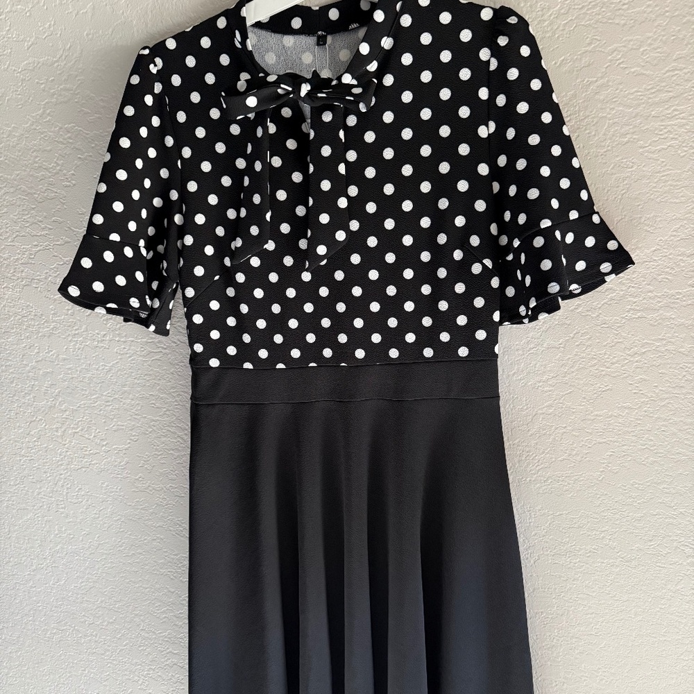 Tie neck polka dot dress